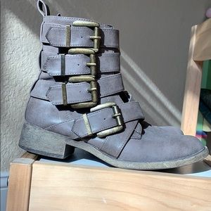 MIA Women’s Buckle Gray Boots